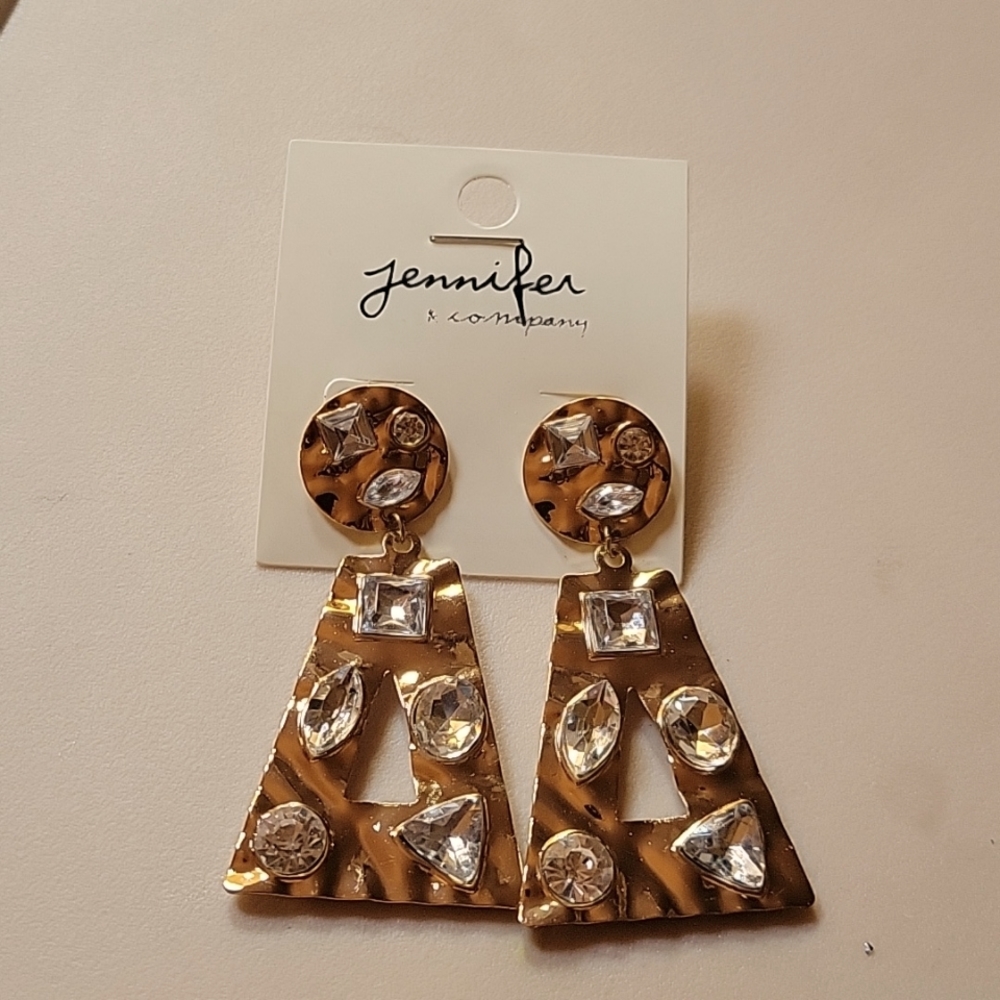 JENNIFER AND COMPANY NWT GOLDTONE ENCRUSTED GEOMETRIC EARRINGS